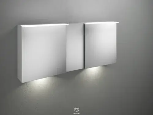Armoire de toilette Badu de burgbad avec éclairage LED à poser, 3 portes, porte du milieu butoir à droite, avec éclairage LED du lavabo, largeur 1500mm