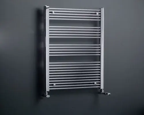 Corpotherma Classic radiateur de salle de bain, à eau, tubes droits en acier de précision, profondeur 30mm, chromé