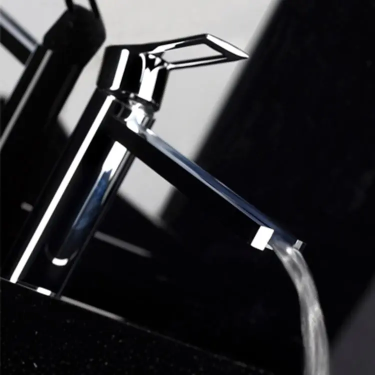 Robinet monocommande haut pour lavabo a cascade Riflessi Gessi