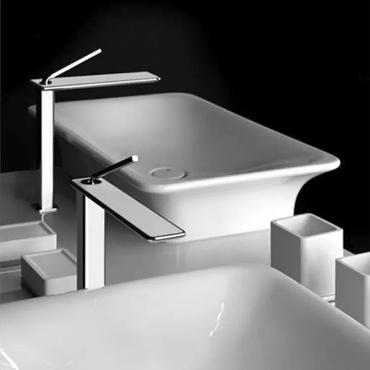Haut mitigeur lavabo en cascade Ispa Gessi