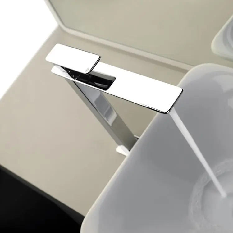 Haut mitigeur lavabo de la série Project Ispa Gessi