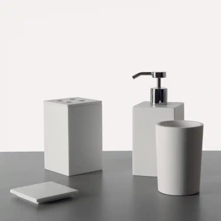 Set accessoires de salle de Bain en solid surface Brera Group