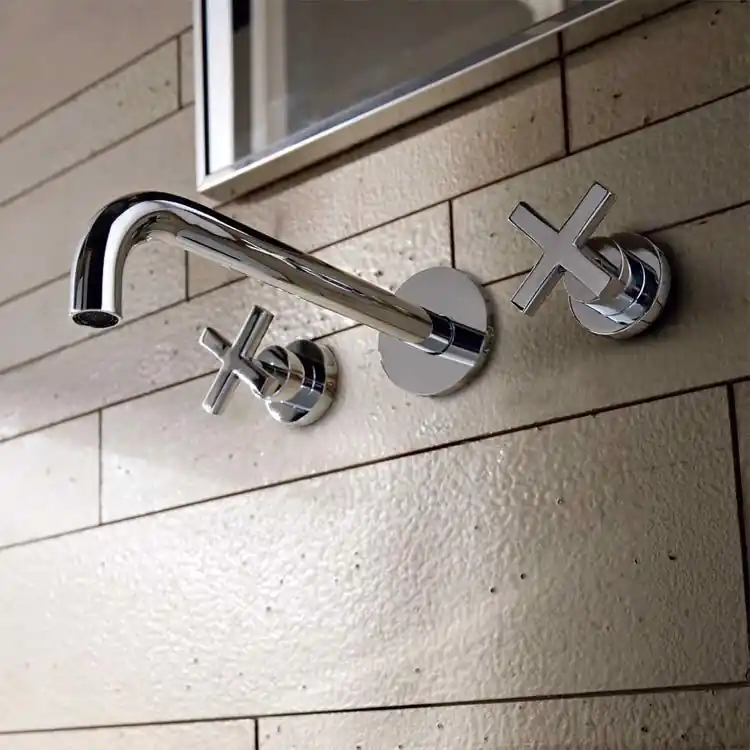 Mélangeur lavabo à encastrer trois-trous Line Treemme