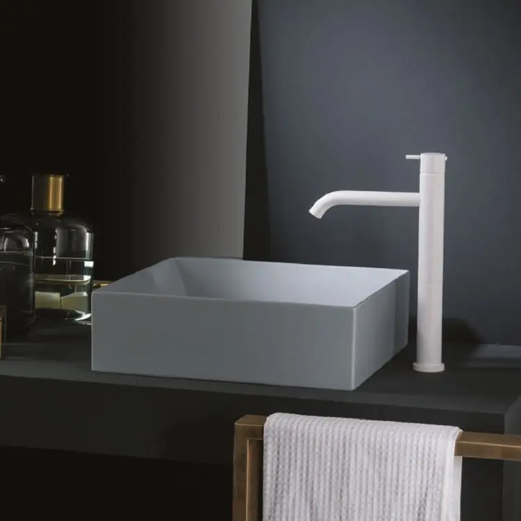 Mélangeur monocommande ronde pour lavabo version haute Diametro35 Black & White Ritmonio