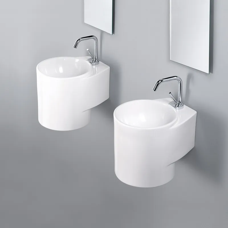 WC en céramique sur pied Dot 2.0 AeT Italia