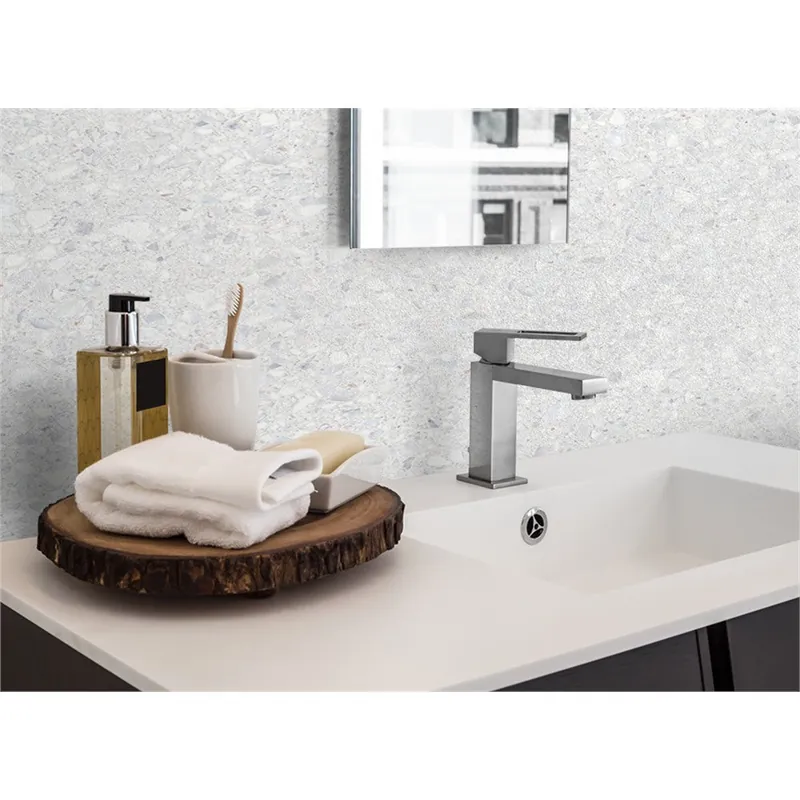 Panneau mural douche VIPANEL - Pierre Terrazzo gris clair - Finition mat
