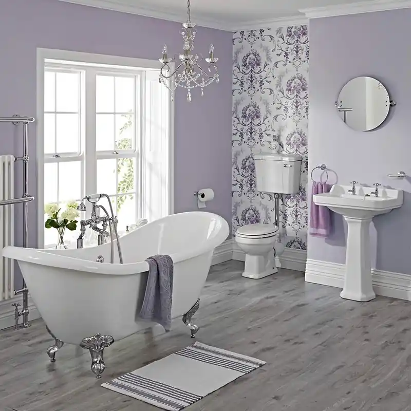 Ensemble Baignoire Ilot Pieds Chromés, Lavabo, WC à Réservoir Suspendu & Robinetterie Carlton