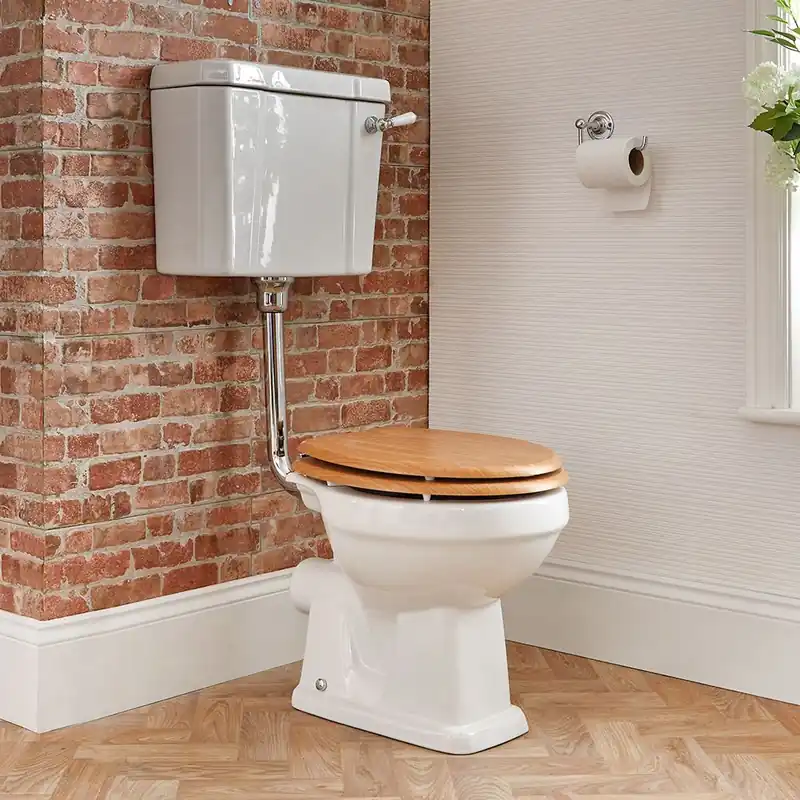 WC rétro avec réservoir suspendu – Choix d’abattant - Richmond