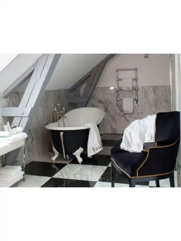 Baignoire Elegance - MARGOT - Baignoire en Fonte sur Pieds